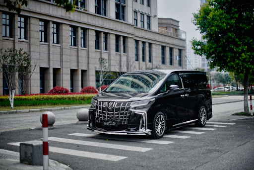 Kemewahan dan Performa Terbaik Bersama Toyota Alphard